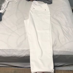 White Cuffed Capri jeggings size M